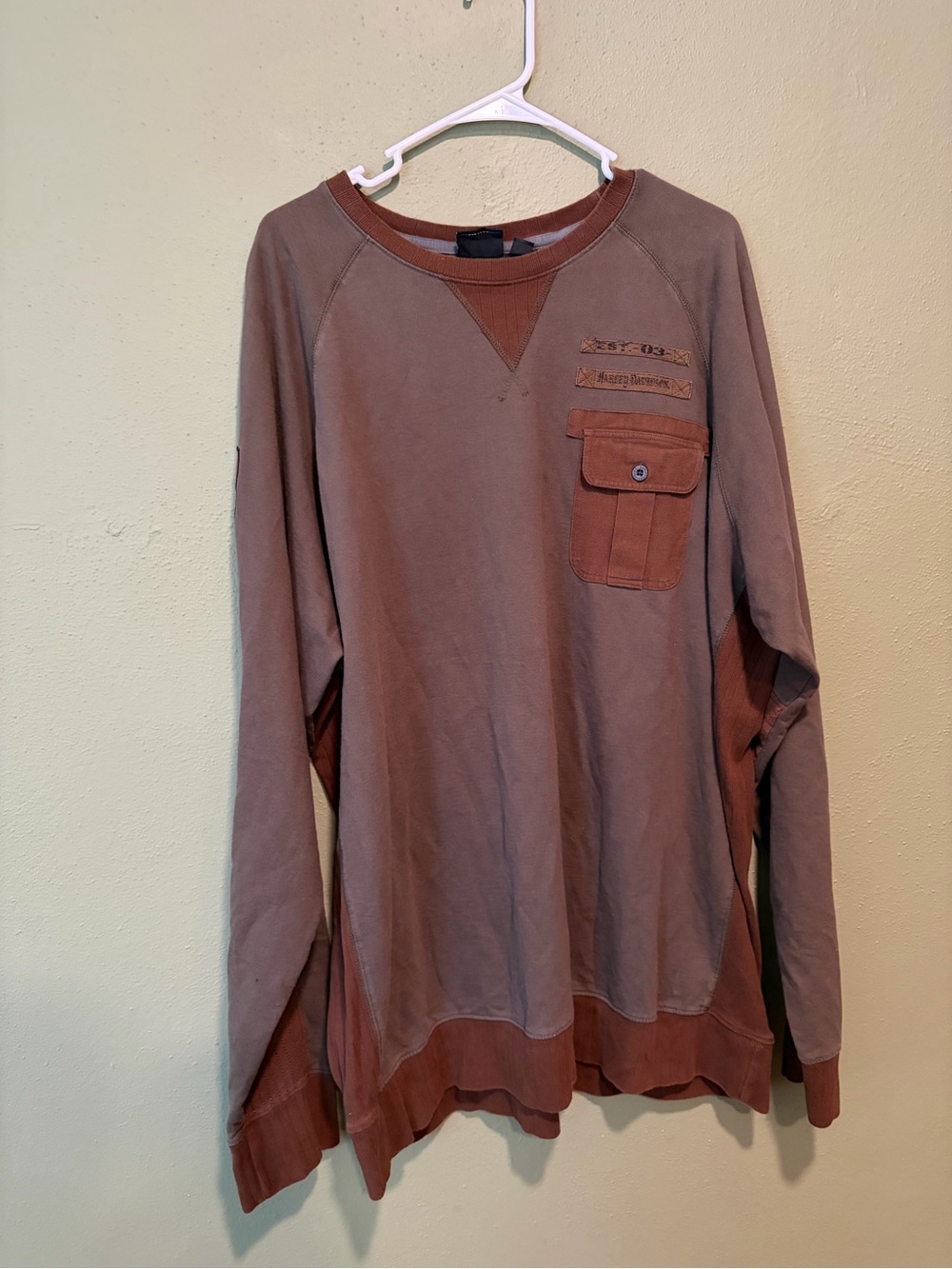 Men's Harley Davidson Long-Sleeve Crewneck Shirt in Olive with Brown Accents